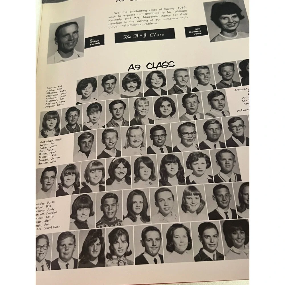 1965 Knights Scroll S'65‎ Jr High Yearbook Autographed Love Letters Art Vintage